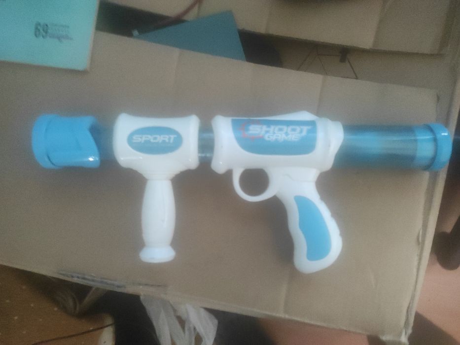 Дитячі іграшки пневматический пистолет