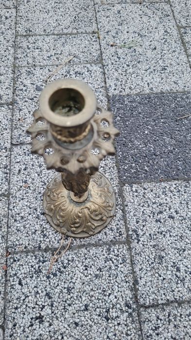 Świecznik z mosiądzu