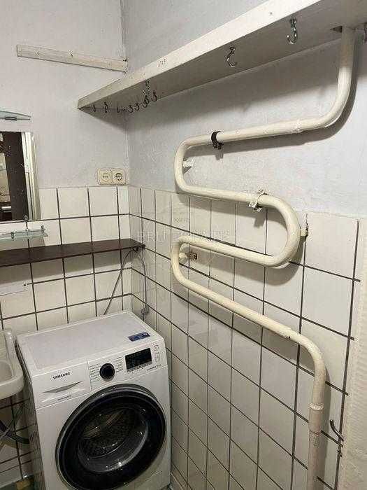 Продам 2 к вул.Жилянська 72  м.Університет