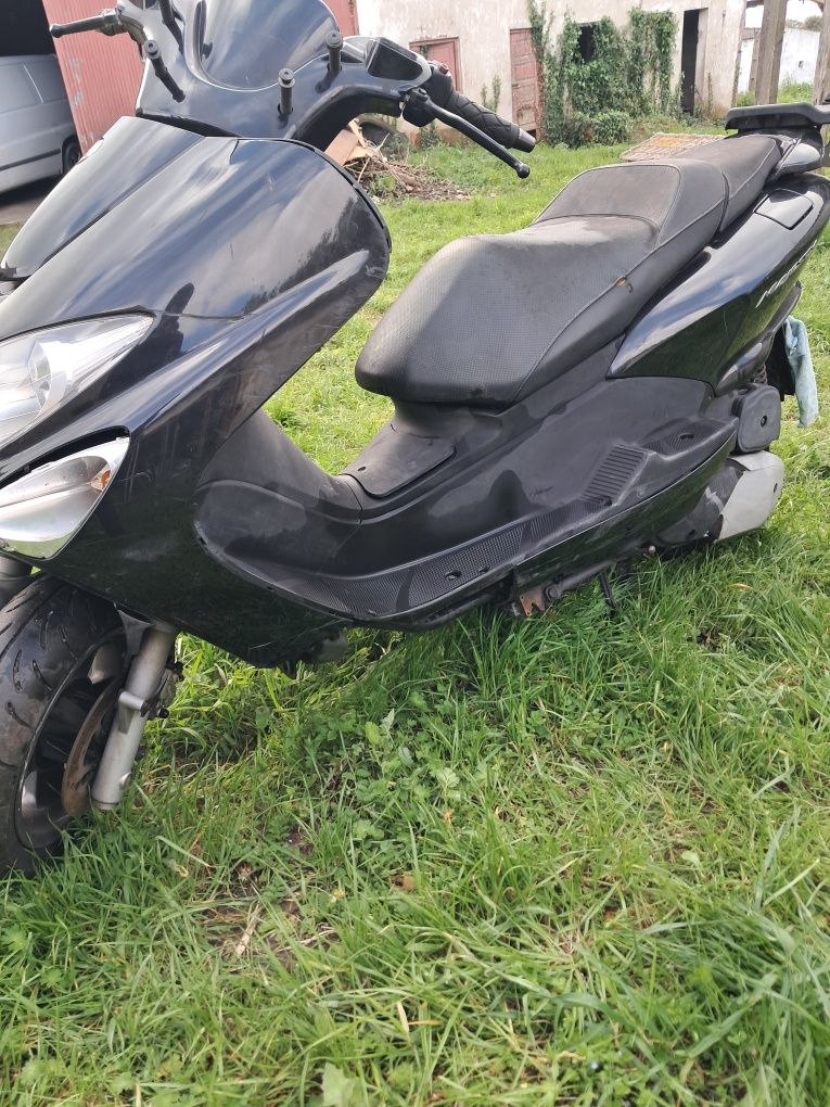Yamaha majesty 125