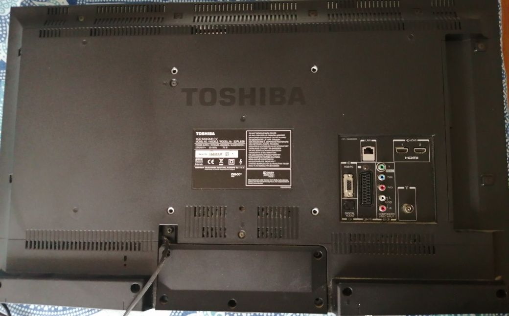 TV TOSHIBA RL83* (avariada)