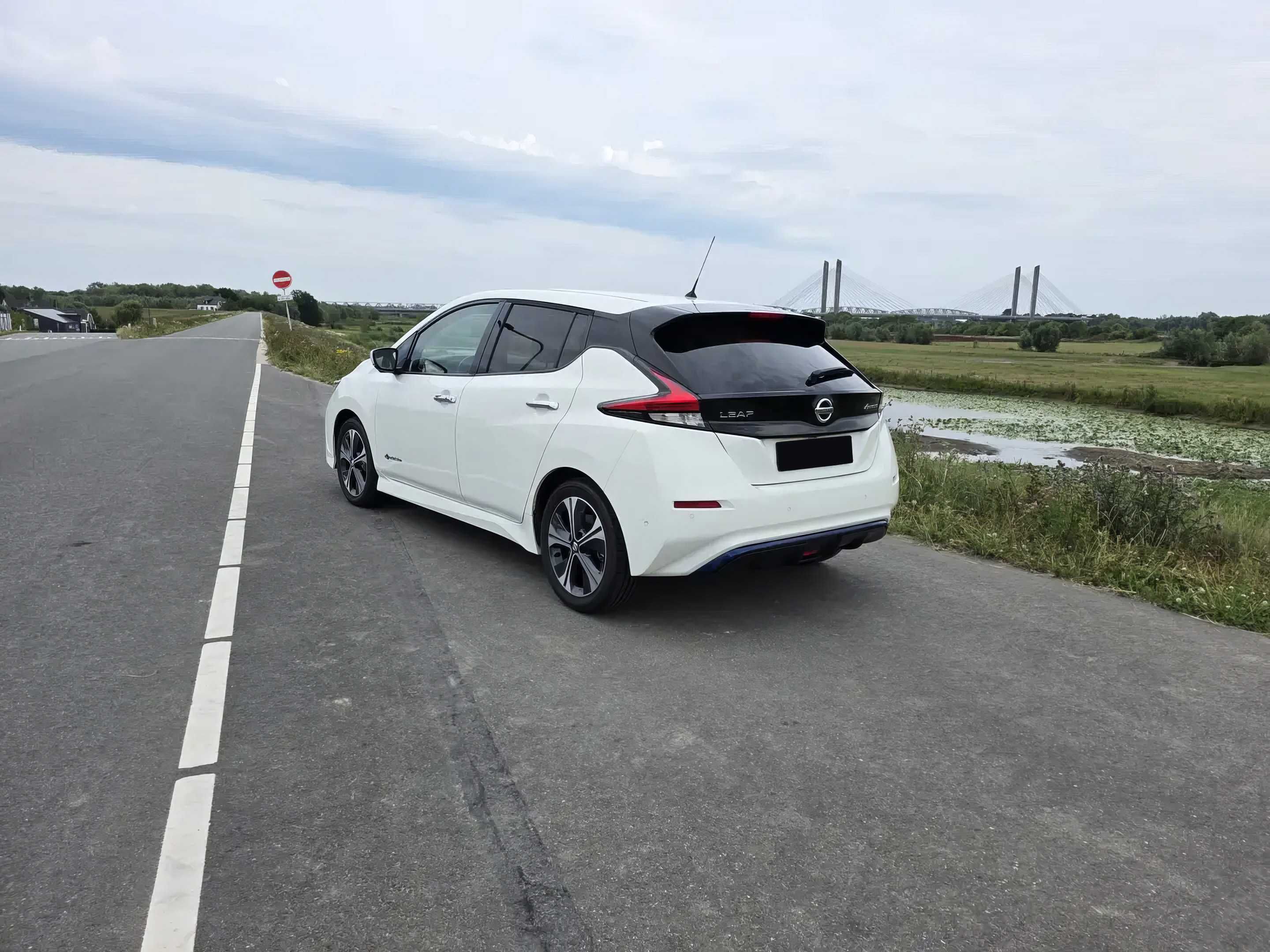 2020 Nissan Leaf
