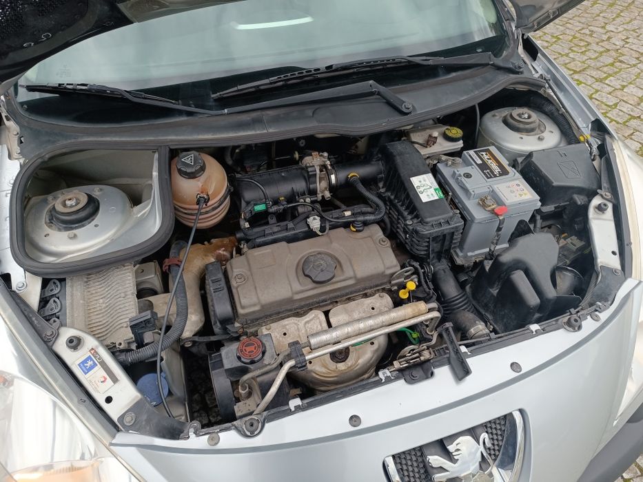 Peugeot 206+  em óptimo estado
