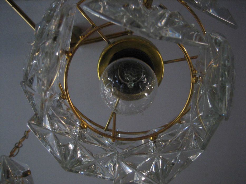 Люстра хрустальная СССР 60х годов. В хорошем состоянии.