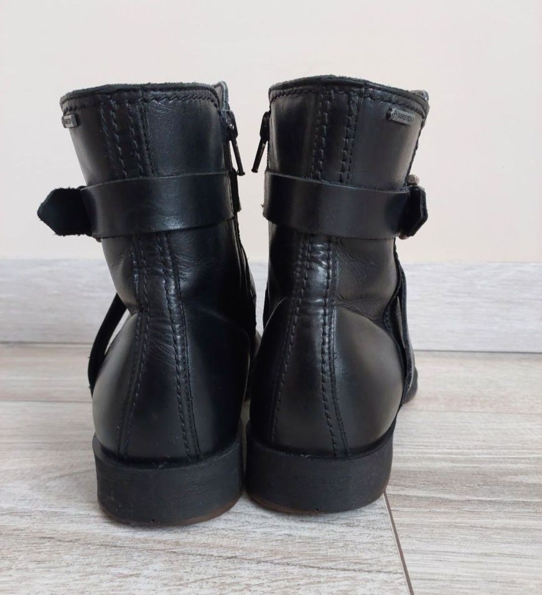 Демісезонні осінні черевички ботинки Ecco Gore tex39