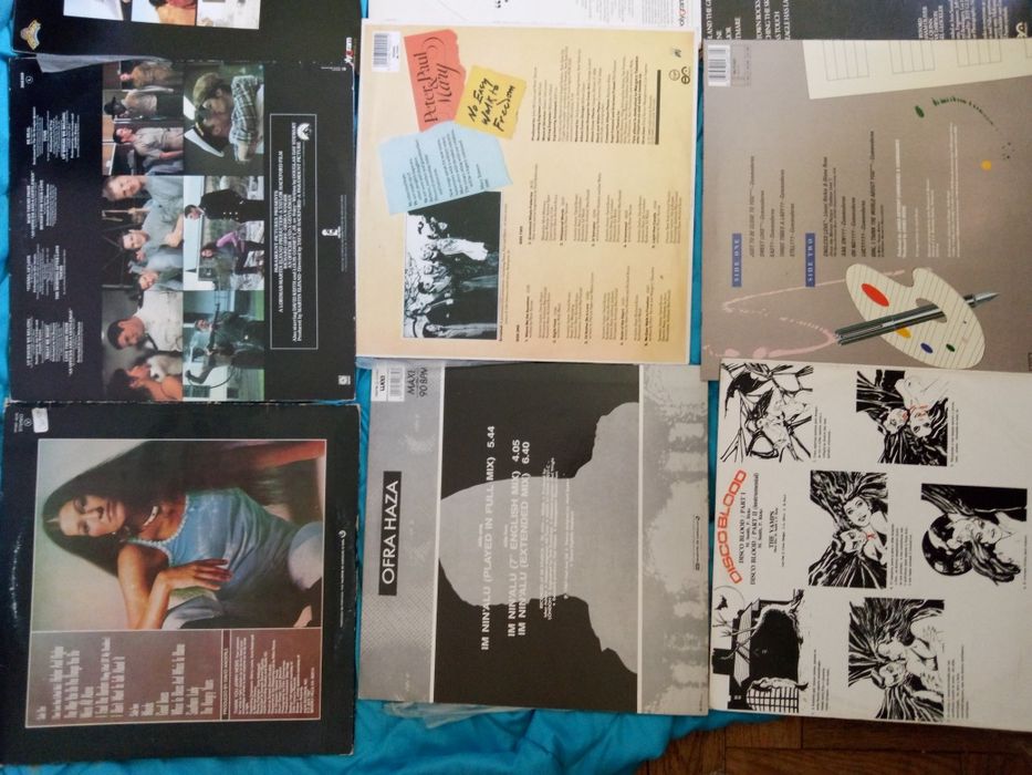 12 Vinils incluindo Evita