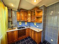Поруч з метро Академмістечко, продаж 3 кімн. кв. вул. Ген.Наумова, 31А
