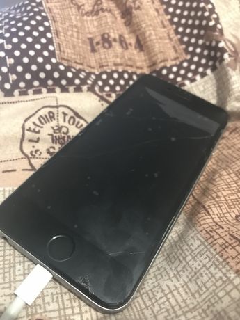 IPhone 6 серого цвета 16Гб