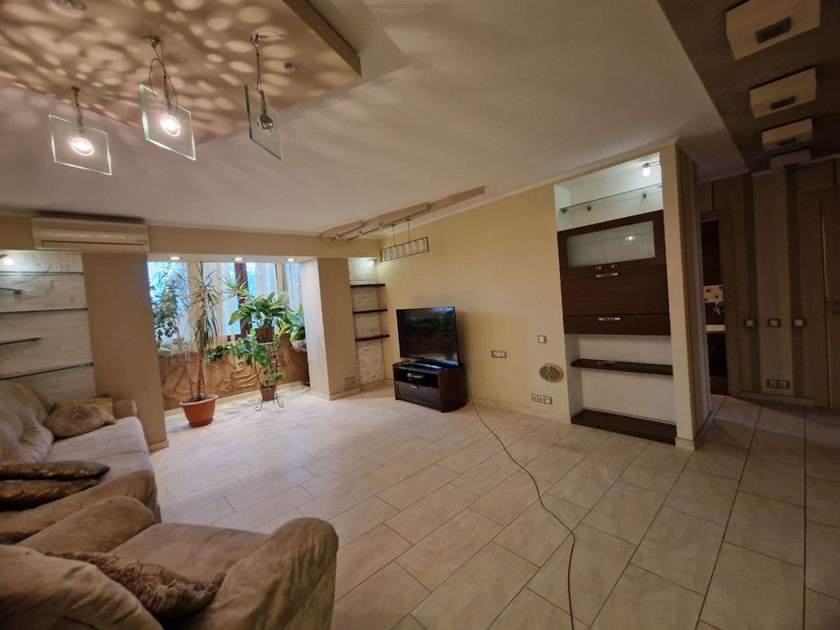 3 комнатная квартира Таирова Королева/Панорама Рынок киевский ГАЗ