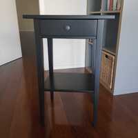 Mesinha de cabeceira/apoio preta HEMNES IKEA