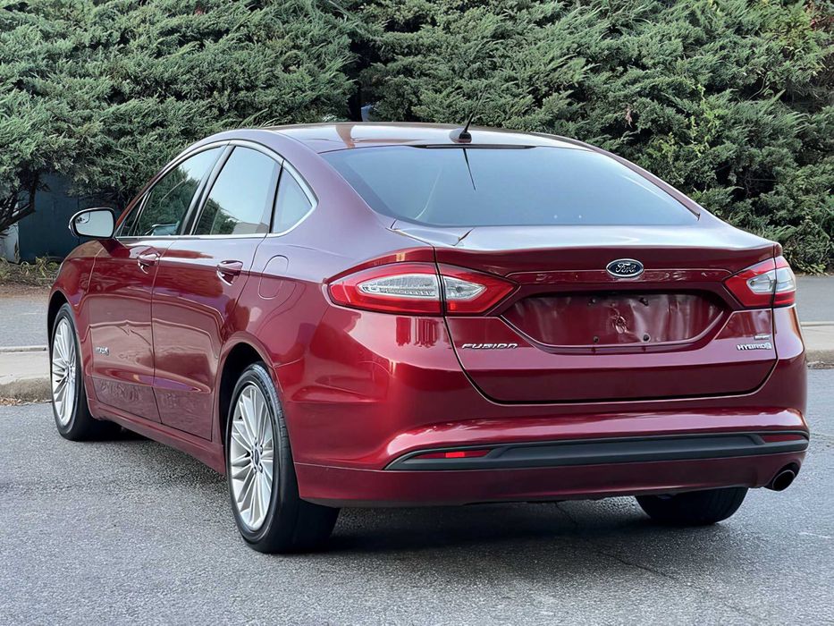 Ford Fusion      2014