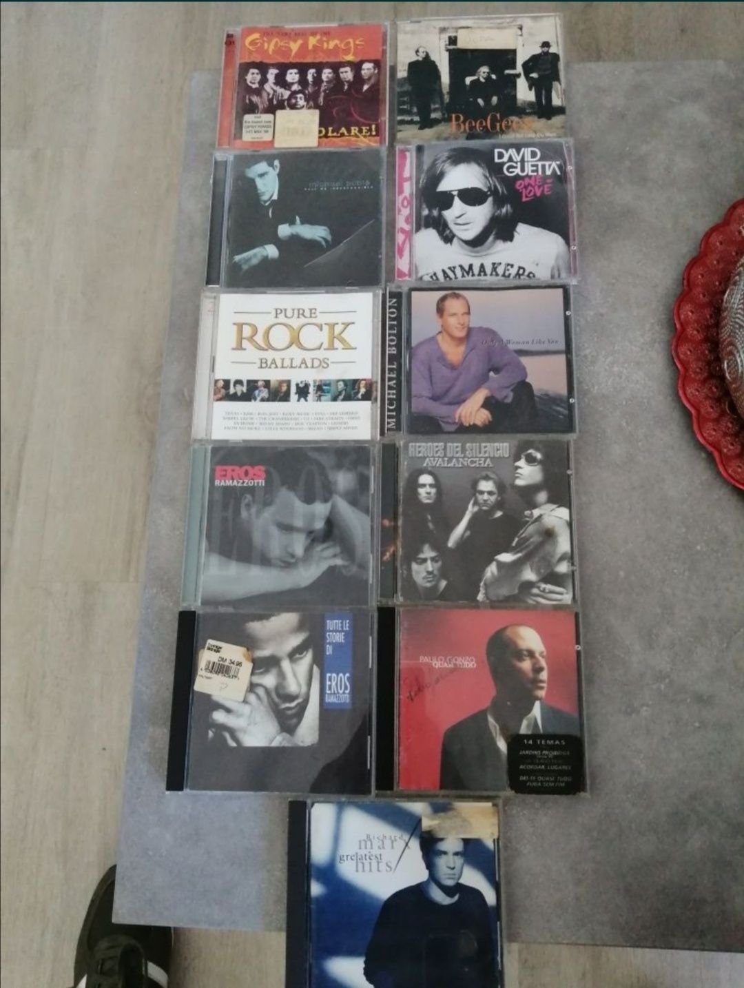 Vendo 36 cds de musica originais