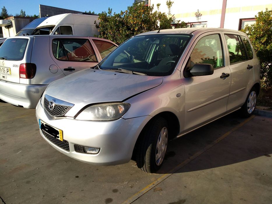Mazda 2 - para peças