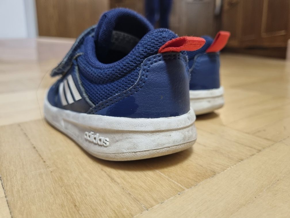 Buty Adidas - chłopięce roz. 25 1/2