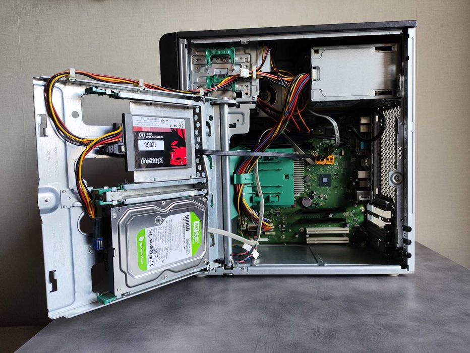 Fujitsu Celsius W280 | i5-650 | SSD+HDD | Windows 11 Pro 24H2