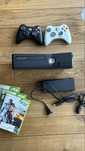 Xbox 360 + 2 pady + 3 gry