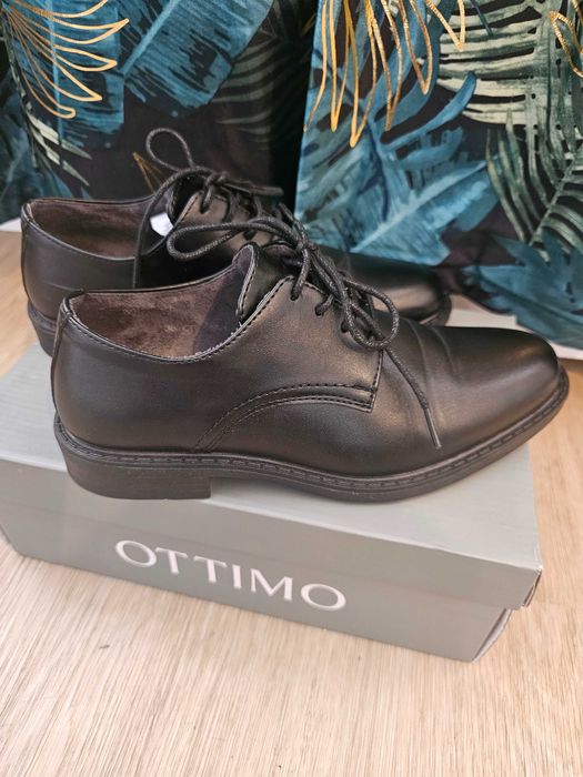 Buty do garnituru 38