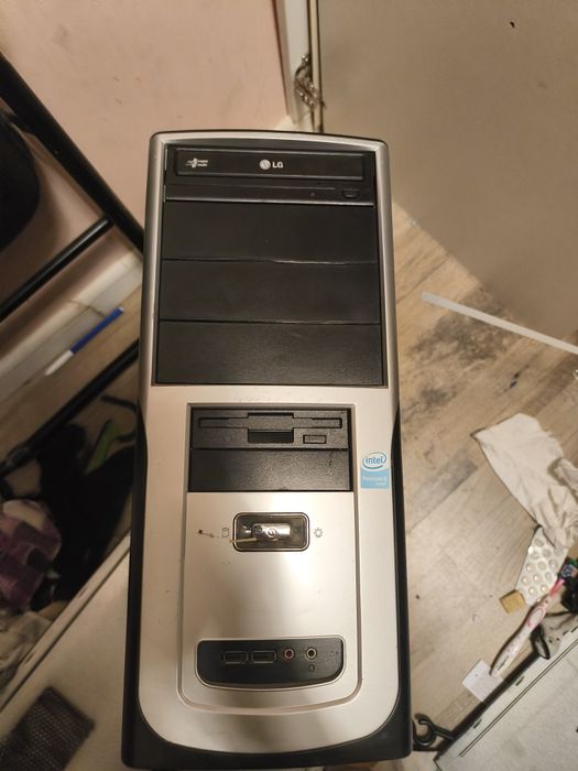 Kompter monitor głośniki