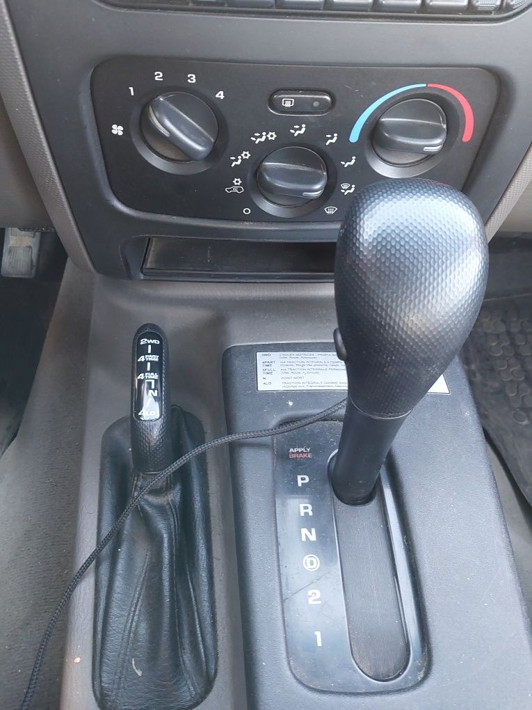 Jeep Cherokee kJ 2,8 crd, reduktor full time, automat! 150KM