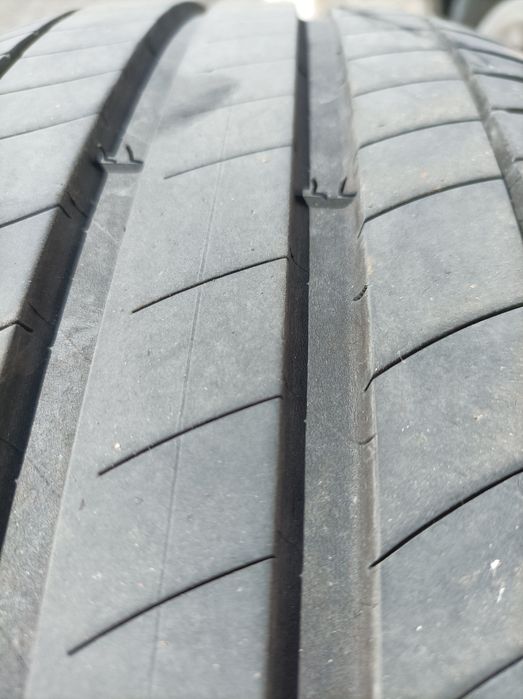 Pneu Michelin primacy 3 215/60r17