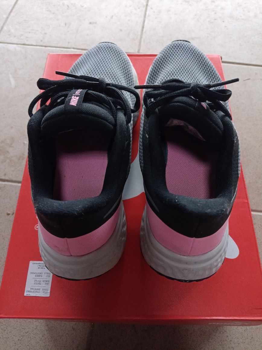 Buty sportowe damskie Nike