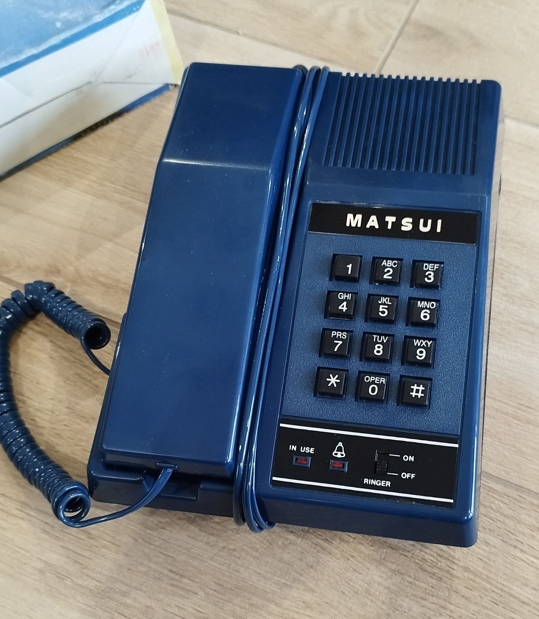 Telefon z lat 90 Matsui - zabytek