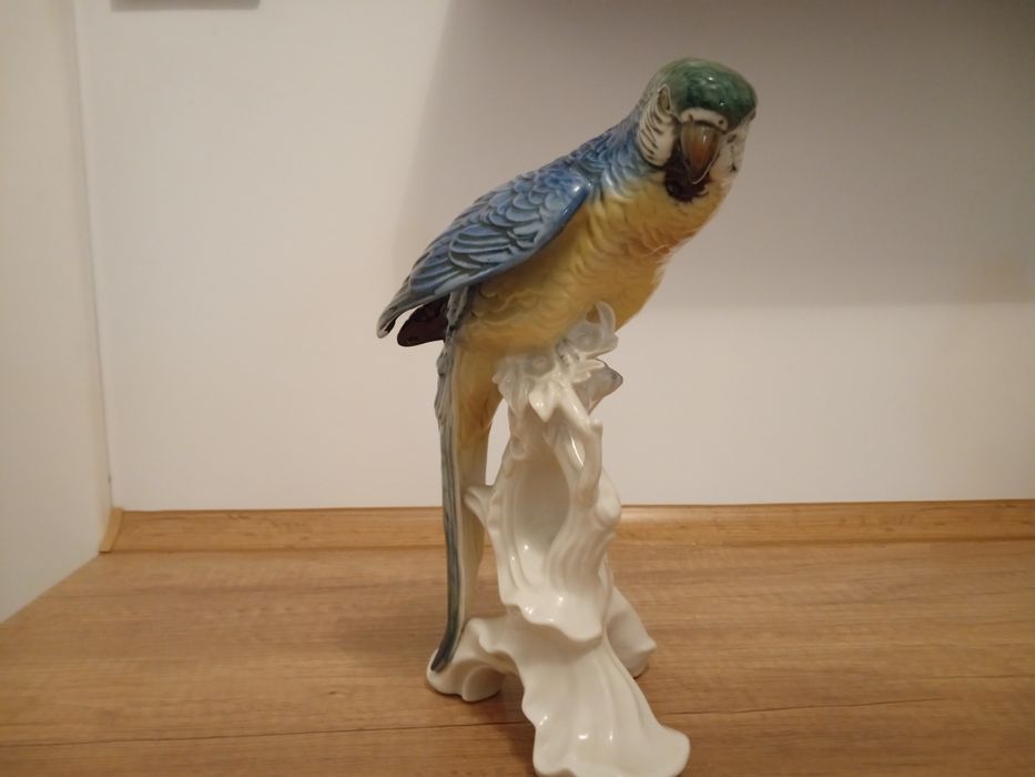 Karl ens figurka porcelanowa
