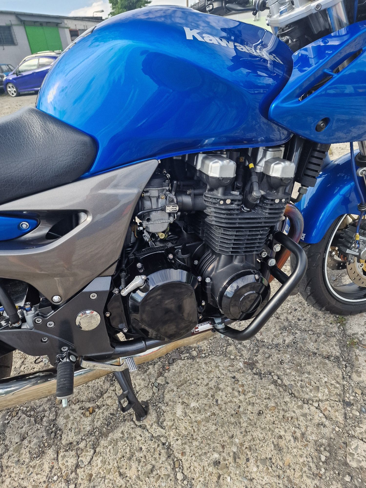 Kawasaki ZR7S w super stanie