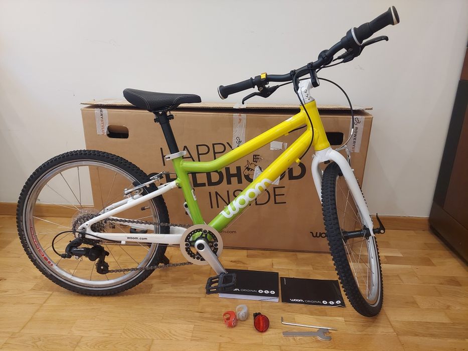 Rower WOOM 4 20" kolor Atomic Neon LIMITOWANA EDYCJA