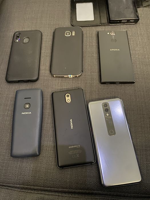 Смартфон Samsung Galaxy A40,S7