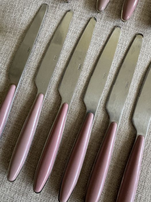 Talheres cabo cor de rosa