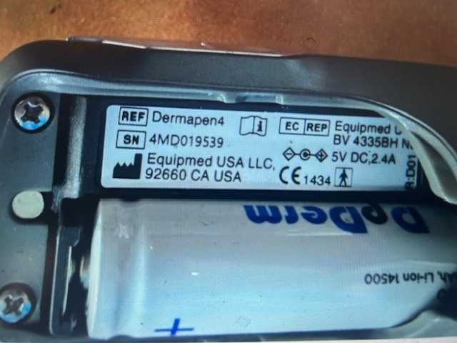 DERMAPEN 4  urzadzenie do nakluwania skory