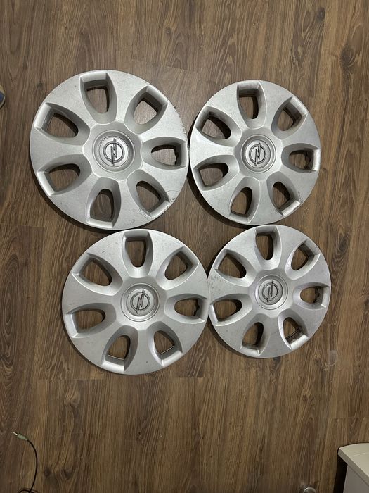 Oryginalne Kolpaki Opel Corsa d e f 15 cali