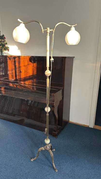 Lampa stojąca mosiężna z onyxem
