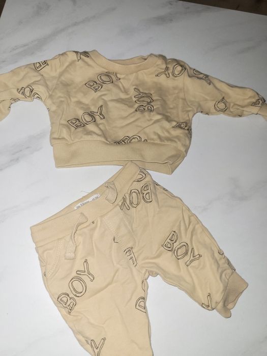 Beżowy dres komplet 62