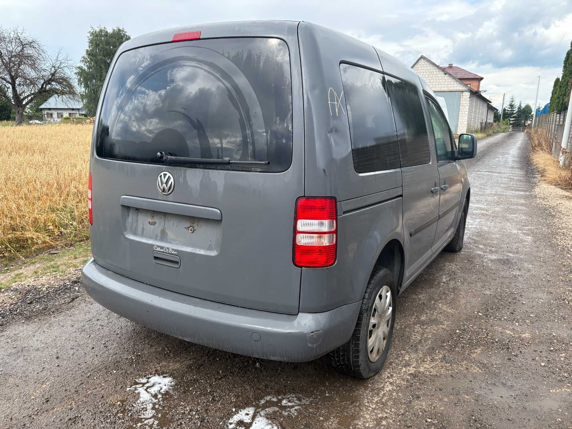 Volkswagen Caddy 3 fl 1.6 tdi w całości na części