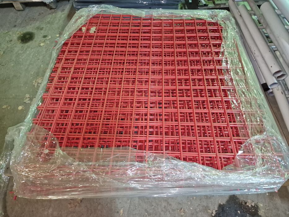 Metalowe kraty stalowe 120x115 cm – solidne siatki, waga ok. 15 kg
