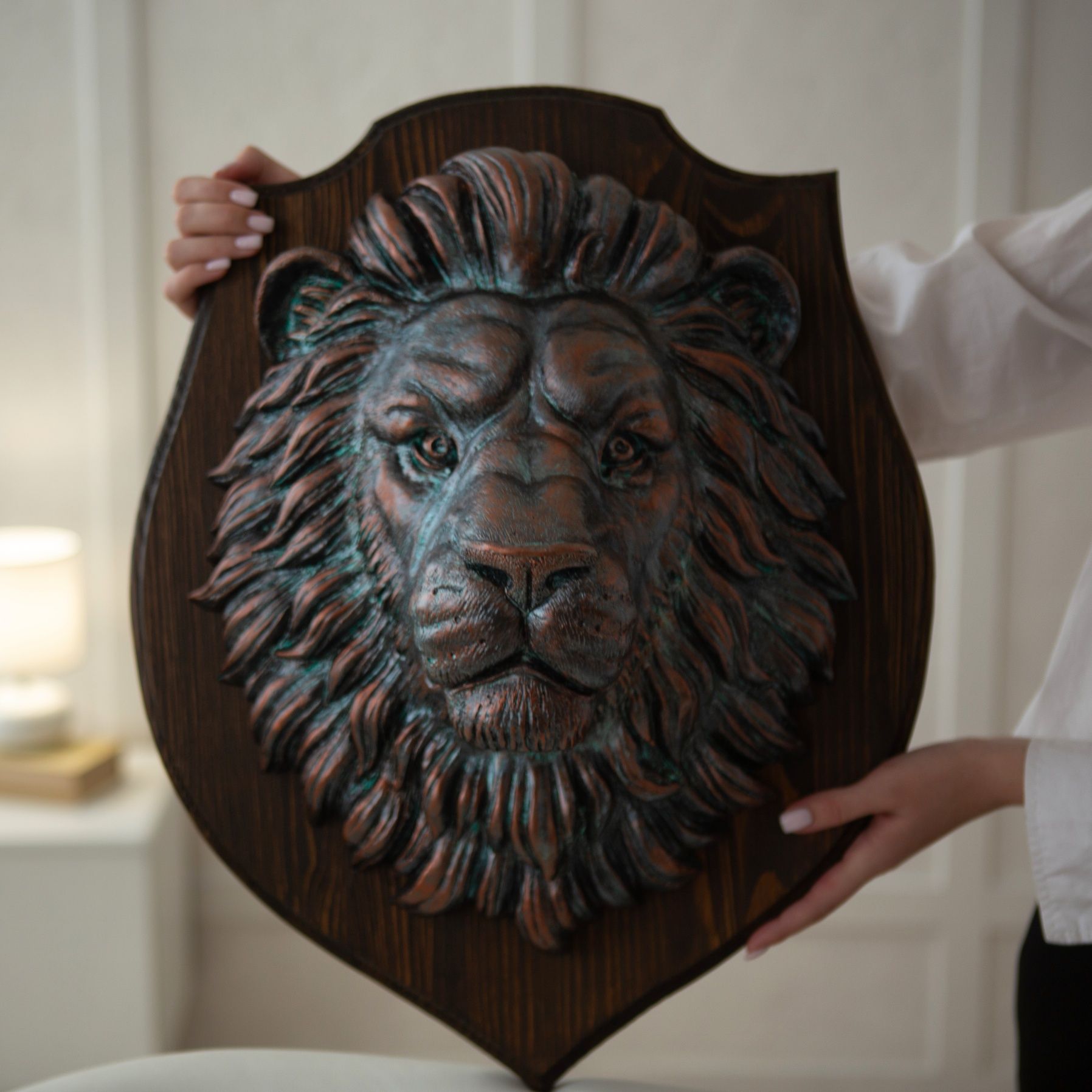 Настінний декор, голова лева. Авторська скульптура ручної роботи