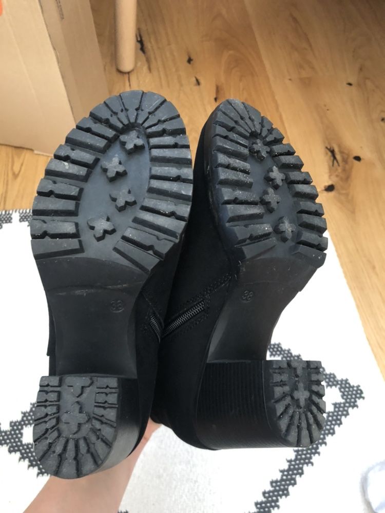 Buty botki deichmann r. 38 czarne zamszowe