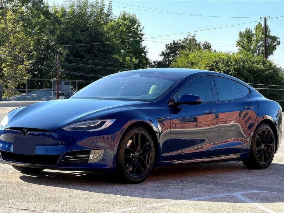 Tesla Model S 100D      2018