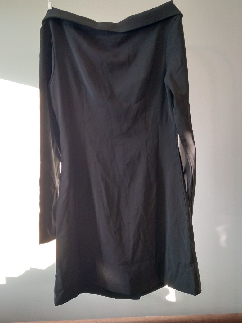 Czarna sukienka, tzw. off shoulder, "NA-KD", roz. 36