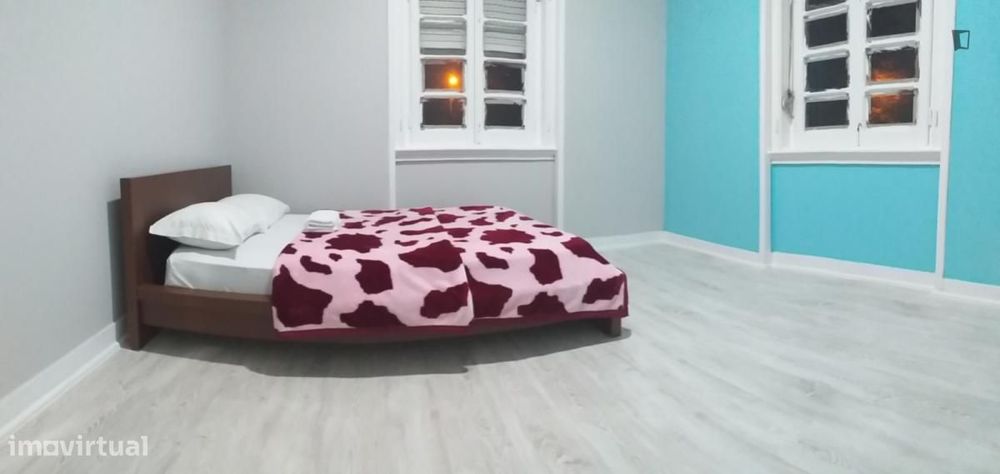 Quarto - localizado em Costa da Caparica Lisbon