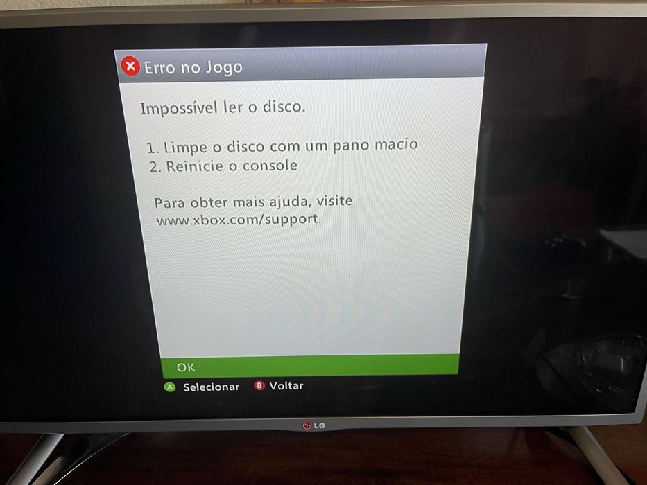Xbox 360 (funciona, mas leitor com falhas)