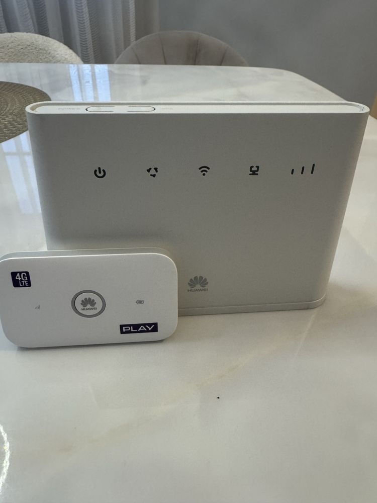 ROUTER bezprzewodowy HUAWEI plus Gratis