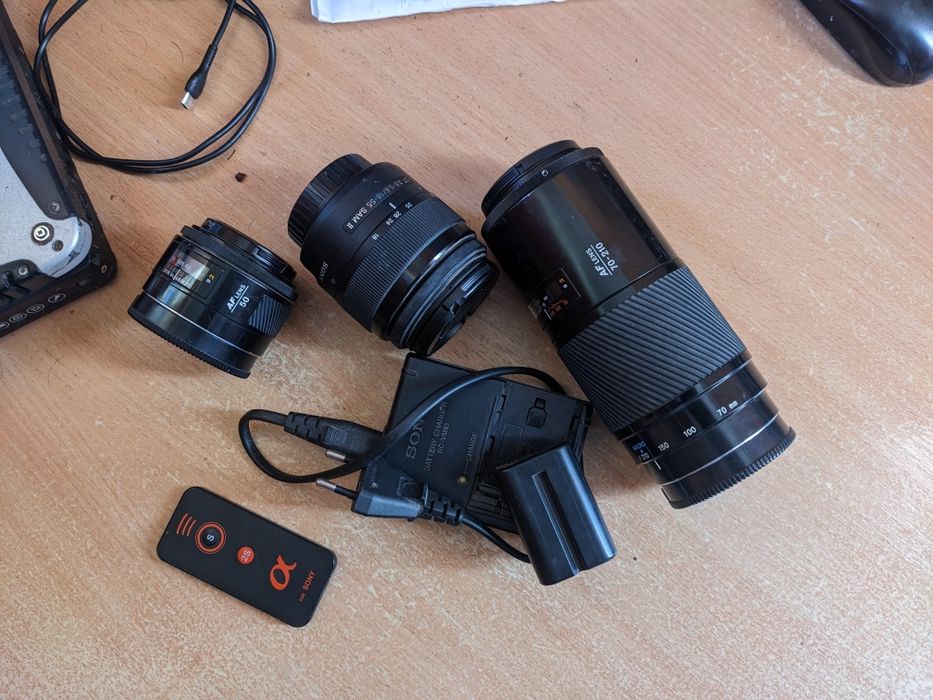 Sony alfa 57. Продам