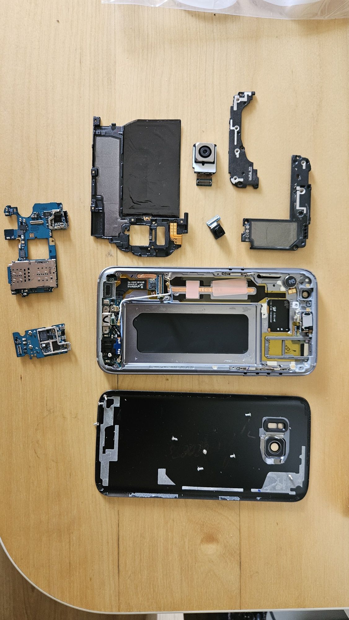 Galaxy s7 na części niekompletny