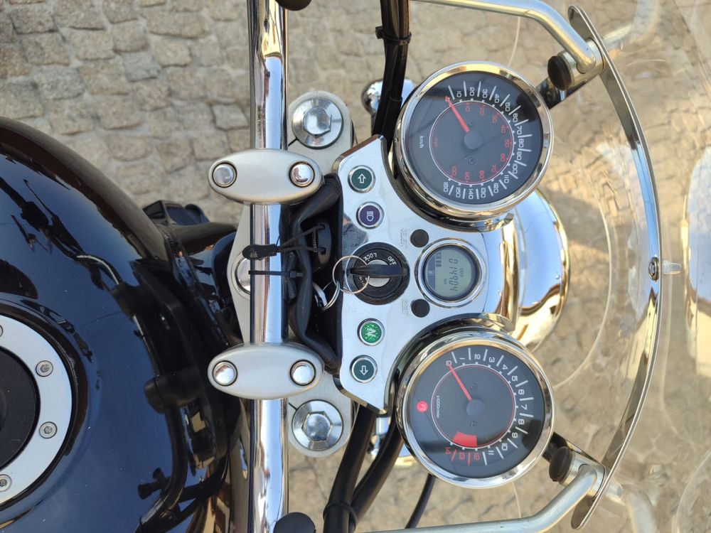 Hyosung Aquila 250