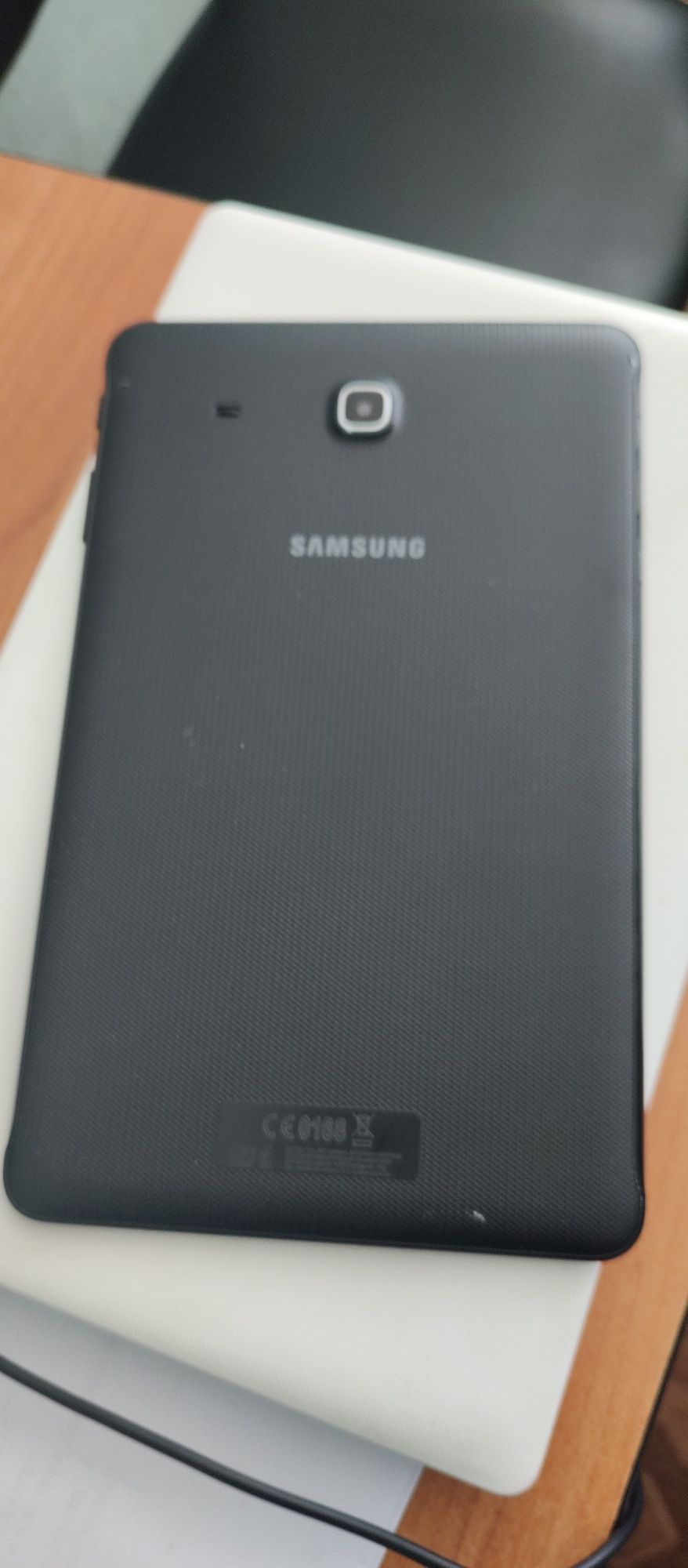 Планшет Samsung Galaxy Tab E