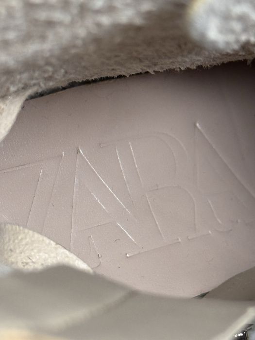 Черевики Zara ( бежові )