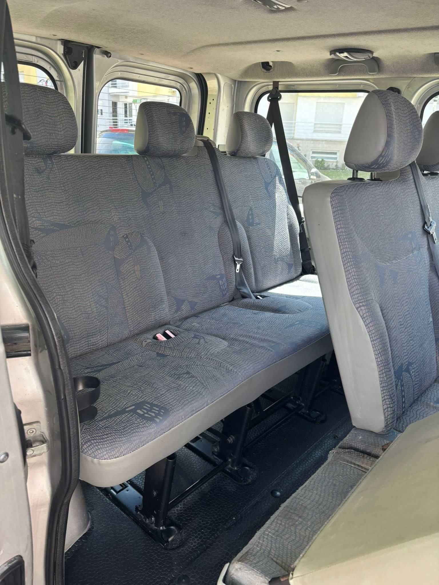 Renault Trafic 9 lugares